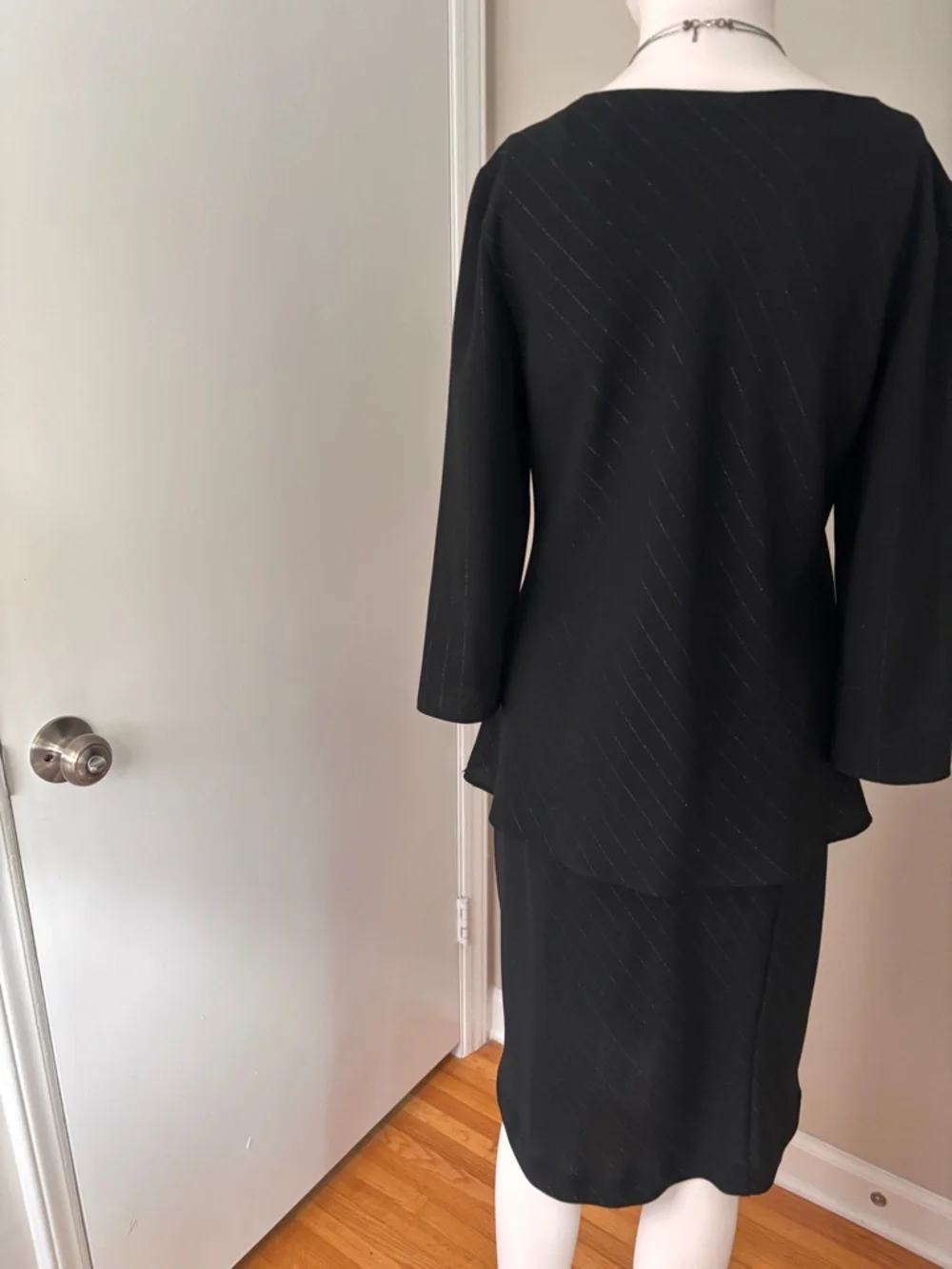 Vintage Woman’s Pin Stripe Pencil Skirt and Matching Top - Picture 4 of 5